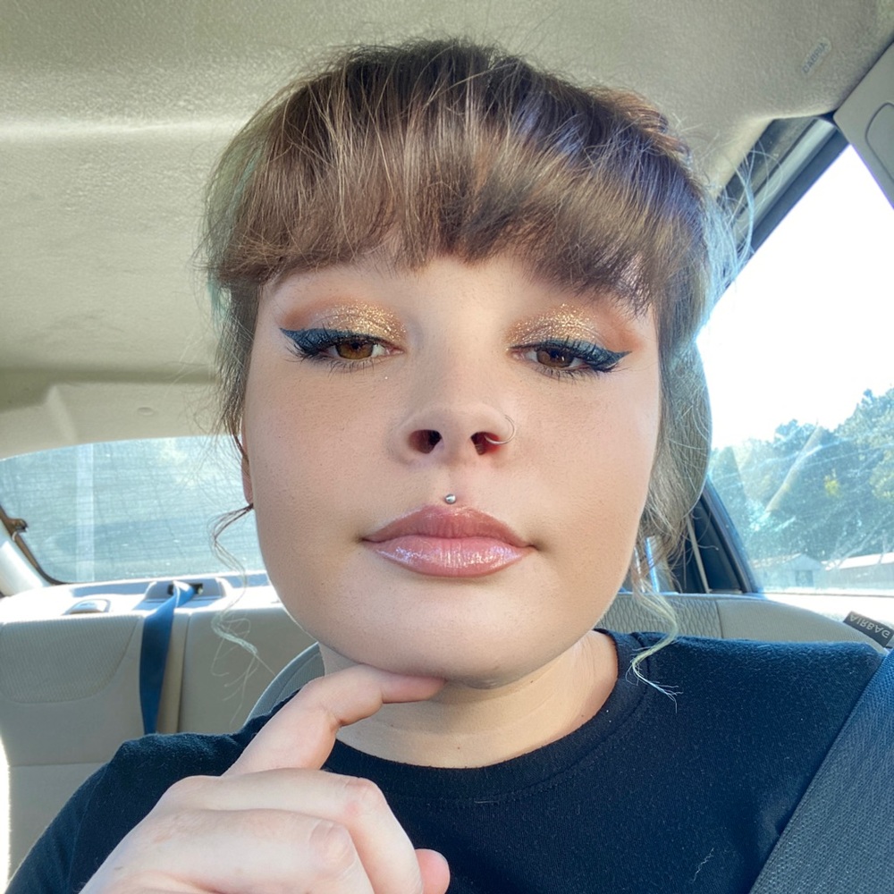 Meet your Posher, Brianna